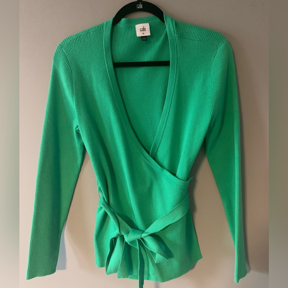 Cabi Stylish Green Wrap Sweater. Perfect layering piece. Size M.